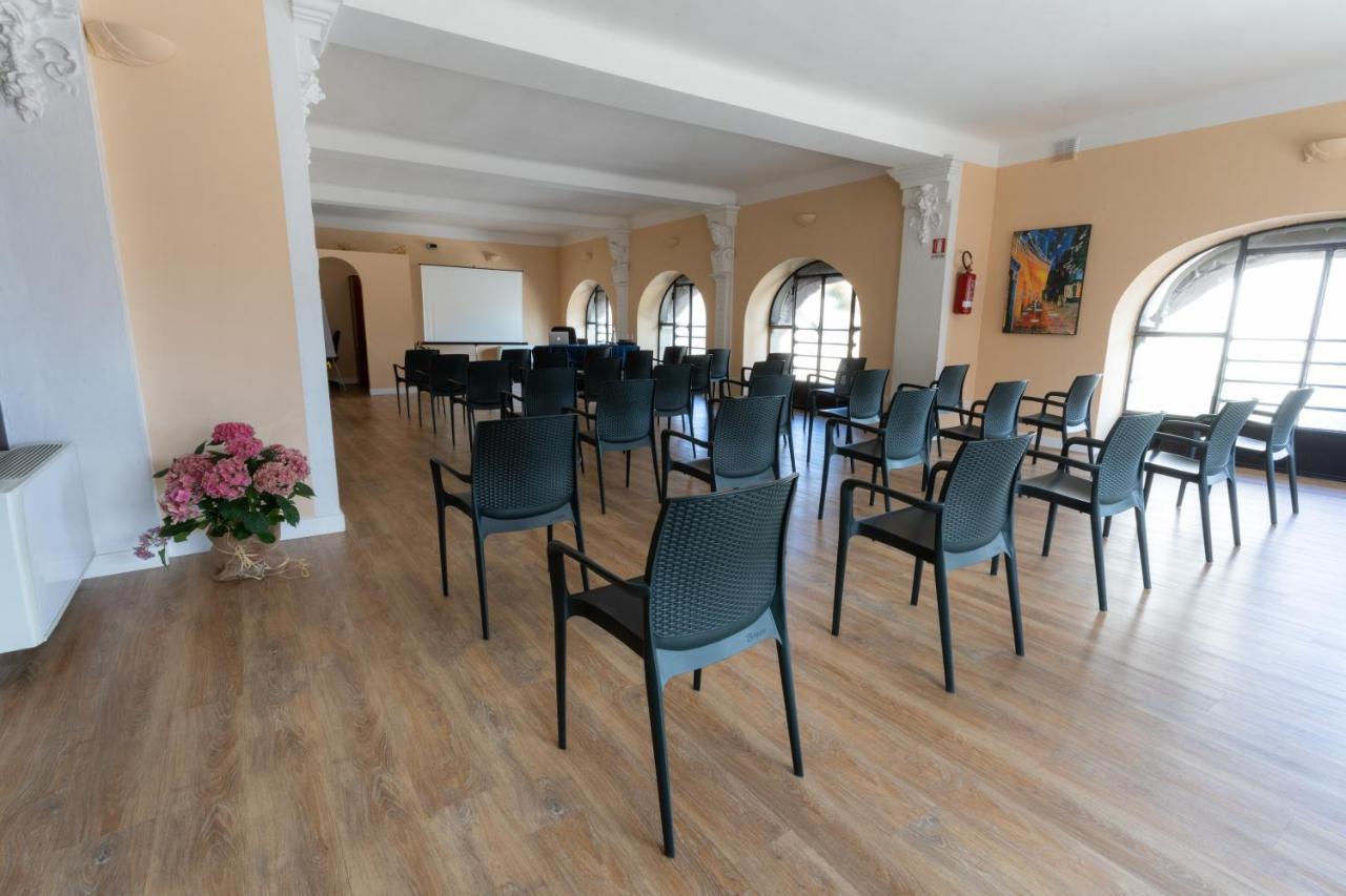 Hotel La Nuova Rotaia غالاّراتي المظهر الخارجي الصورة