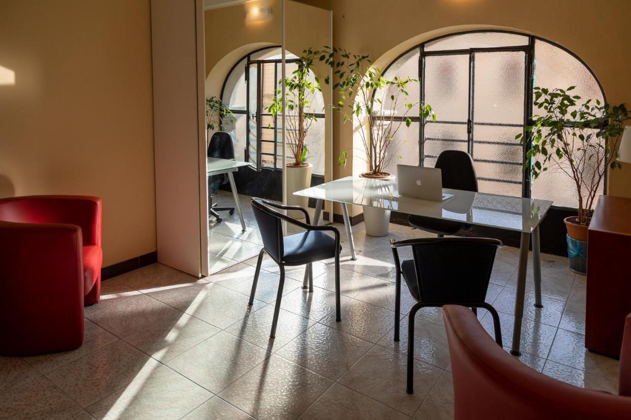 Hotel La Nuova Rotaia غالاّراتي المظهر الخارجي الصورة