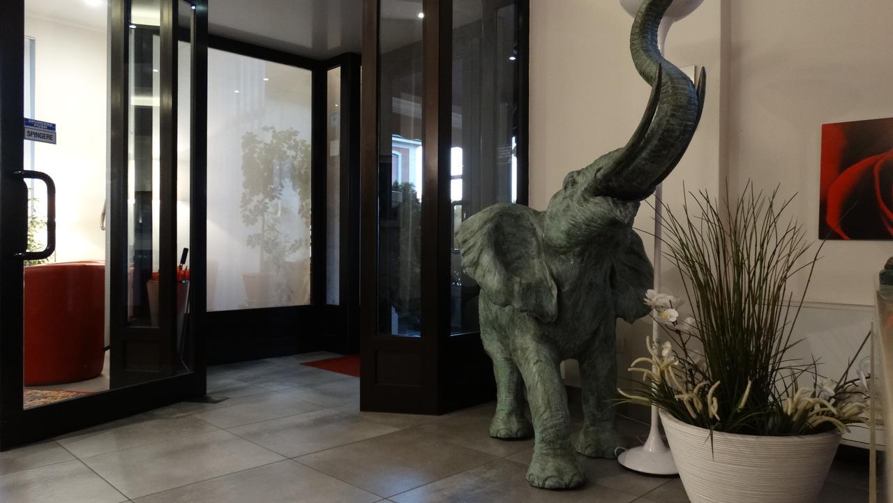 Hotel La Nuova Rotaia غالاّراتي المظهر الخارجي الصورة